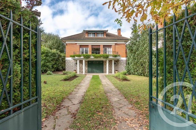 Maison à vendre LA VARENNE ST HILAIRE