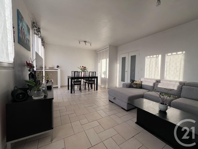 Appartement F3 à vendre - 3 pièces - 72.27 m2 - ST MAUR DES FOSSES - 94 - ILE-DE-FRANCE - Century 21 Concordance Immobilier