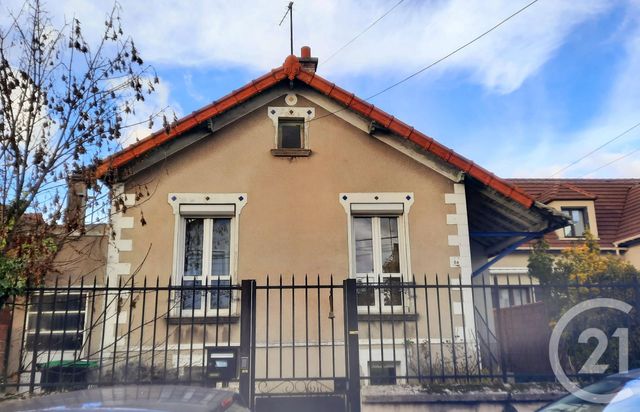 Maison à louer ST MAUR DES FOSSES